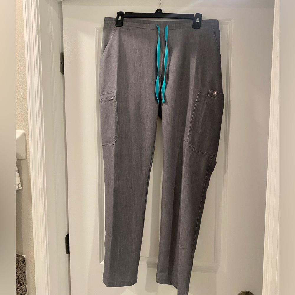 FIGS Technical Collection Scrub Pants Gray Womens Size M